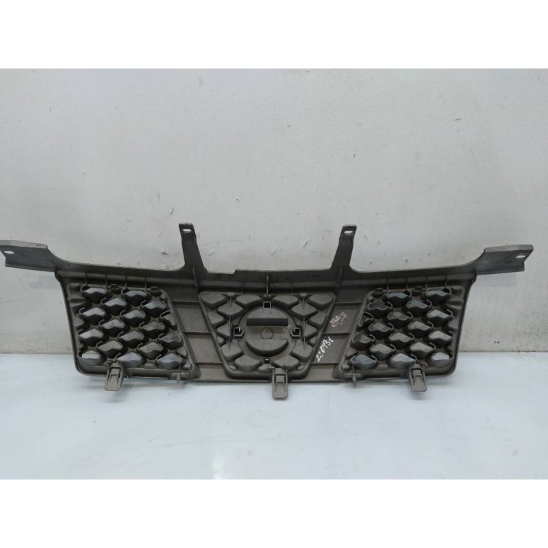 Recambio de rejilla delantera para nissan x-trail (t30) titanium pack referencia OEM IAM 62310EQ303 2