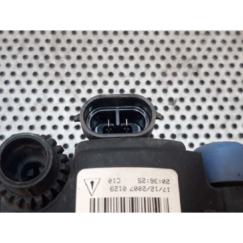 Recambio de faro antiniebla derecho para renault laguna grandtour iii dynamique referencia OEM IAM 8200074008 - Blanco 3