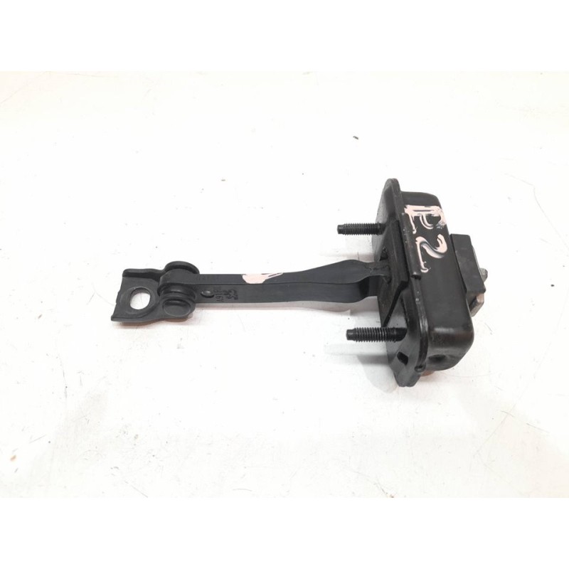 Recambio de retenedor puerta trasera derecha para peugeot 208 style referencia OEM IAM A91RL  