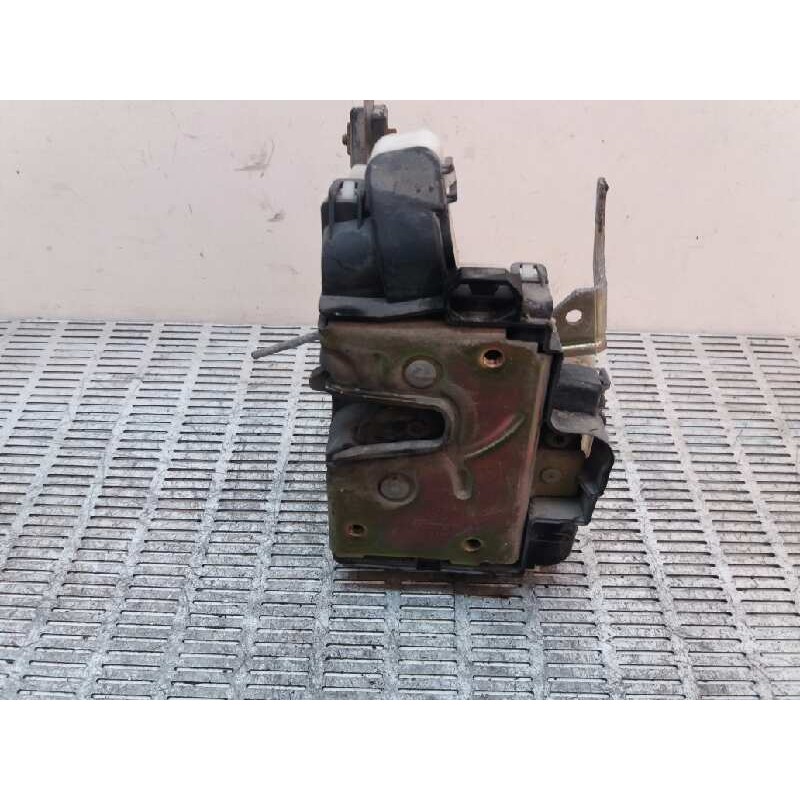 Recambio de cerradura puerta delantera derecha para volkswagen polo berlina (6n1) 1.6 referencia OEM IAM   