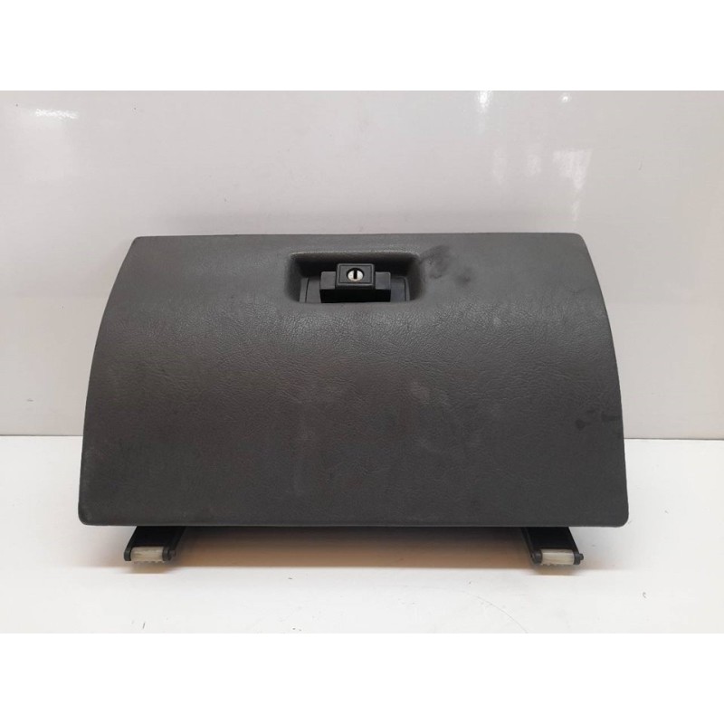 Recambio de guantera para tata safari 1.9 d referencia OEM IAM   
