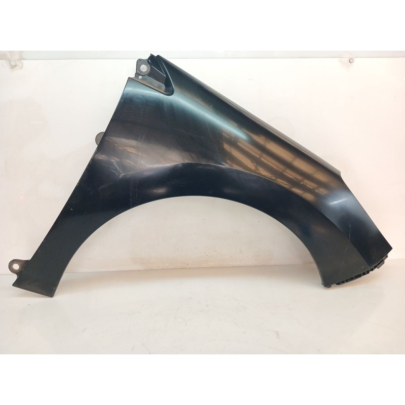 Recambio de aleta delantera derecha para peugeot 308 confort referencia OEM IAM 9656738480  