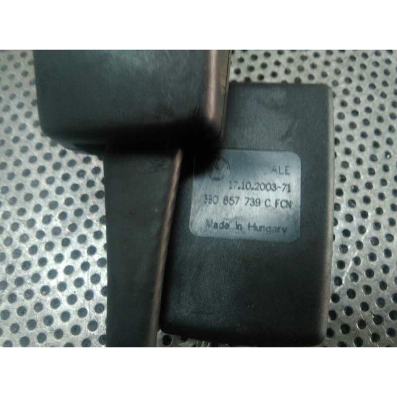 Recambio de enganche cinturon trasero izquierdo para volkswagen passat berlina (3b3) 1.9 tdi referencia OEM IAM - Azul 2