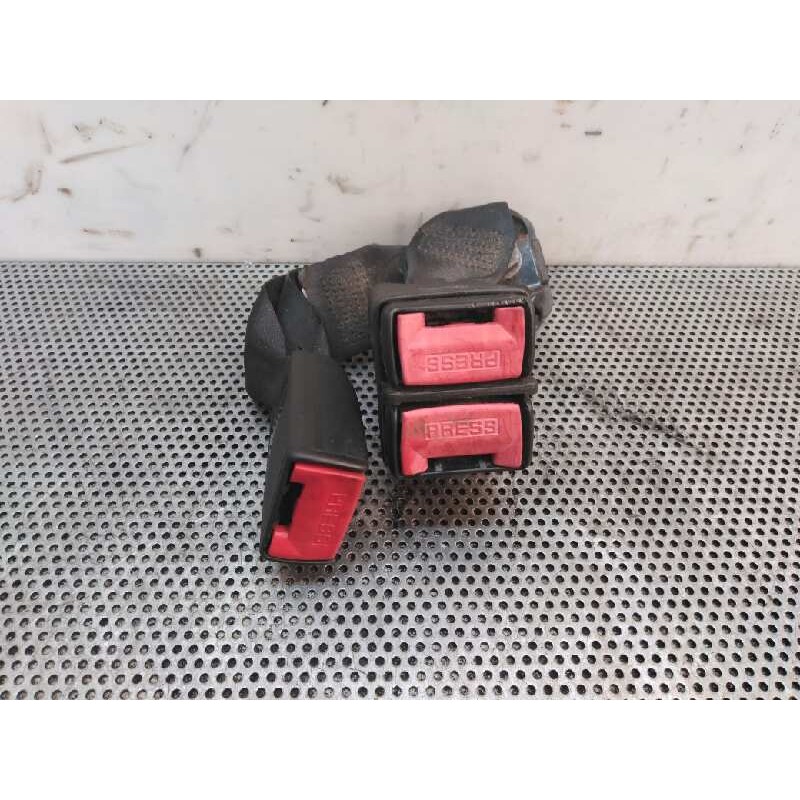 Recambio de enganche cinturon trasero izquierdo para renault laguna (b56) 1.9 dti rt referencia OEM IAM   