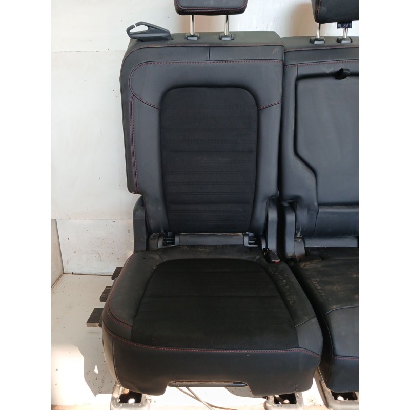 Recambio de asientos traseros para ford kuga hybrid st-line referencia OEM IAM 2