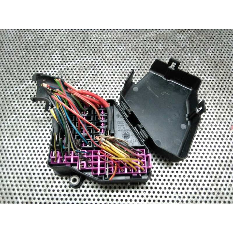 Recambio de caja reles / fusibles para volkswagen passat berlina (3b3) 1.9 tdi referencia OEM IAM 8D1941824  