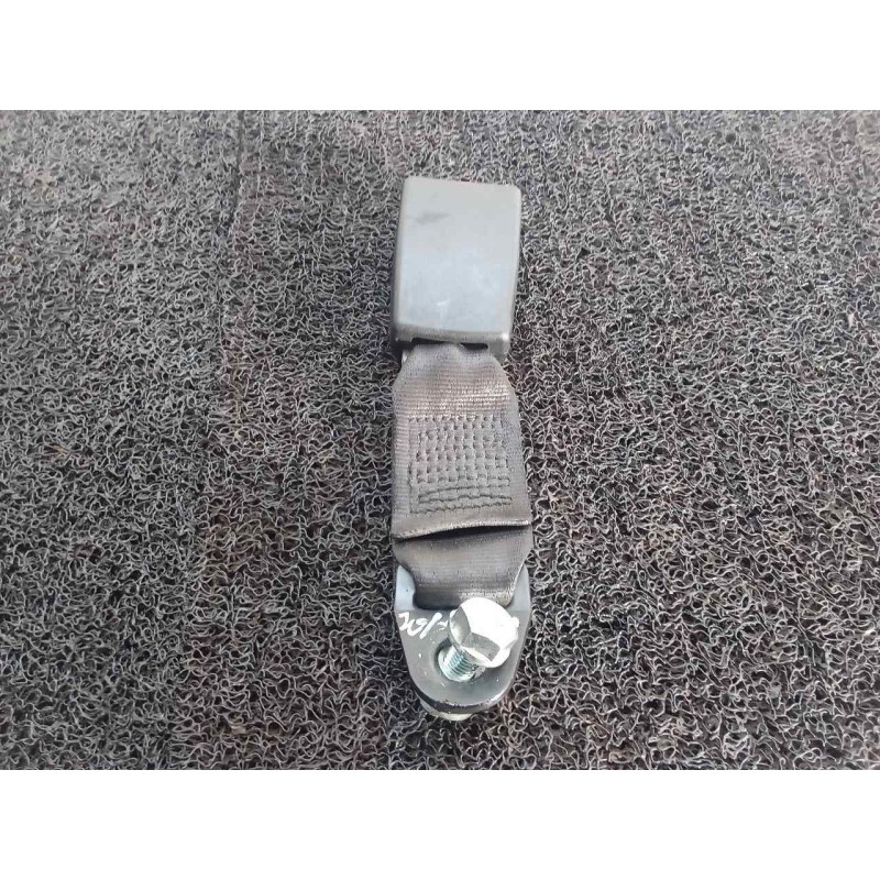 Recambio de enganche cinturon trasero izquierdo para fiat panda (169) 1.3 16v jtd dynamic referencia OEM IAM 33033400 - Blanco 3