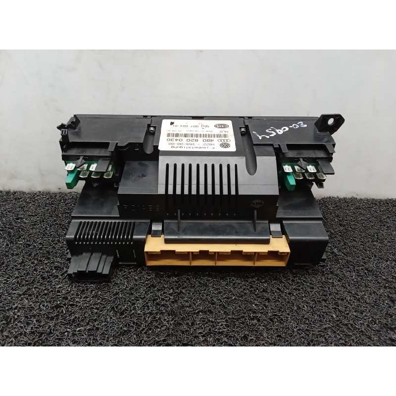 Recambio de mando climatizador para audi a6 berlina (4b2) 2.4 (121kw) referencia OEM IAM 4B0820043G 5HB00760401 HELLA 2
