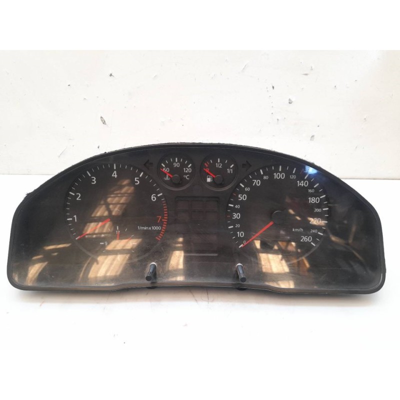 Recambio de cuadro instrumentos para audi a4 berlina (b5) 1.8 referencia OEM IAM 8D0919861C  VDO
