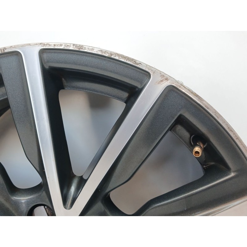 Recambio de llanta para audi a1 (8xk) adrenalin referencia OEM IAM 8X0601025CD - Blanco 2