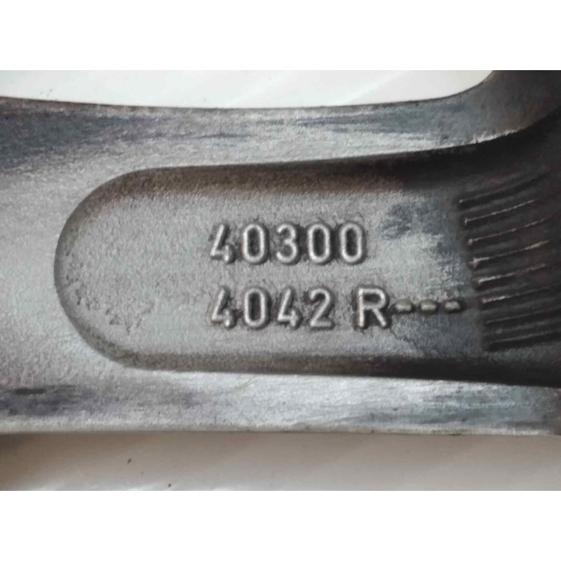Recambio de llanta para renault scenic iii grand bose edition referencia OEM IAM 403004042R - Rojo 2