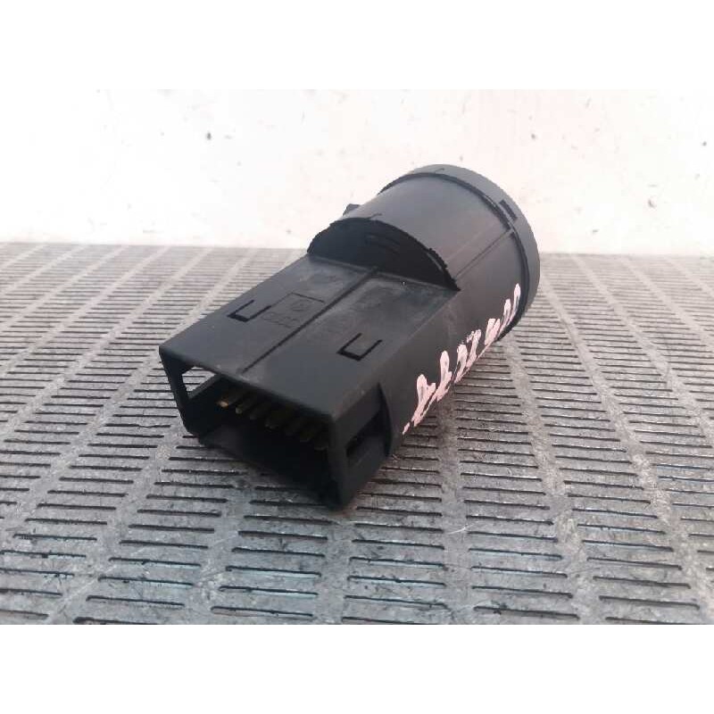 Recambio de mando luces para volkswagen golf iv berlina (1j1) 1.9 tdi referencia OEM IAM 1C0941531A - Blanco 2