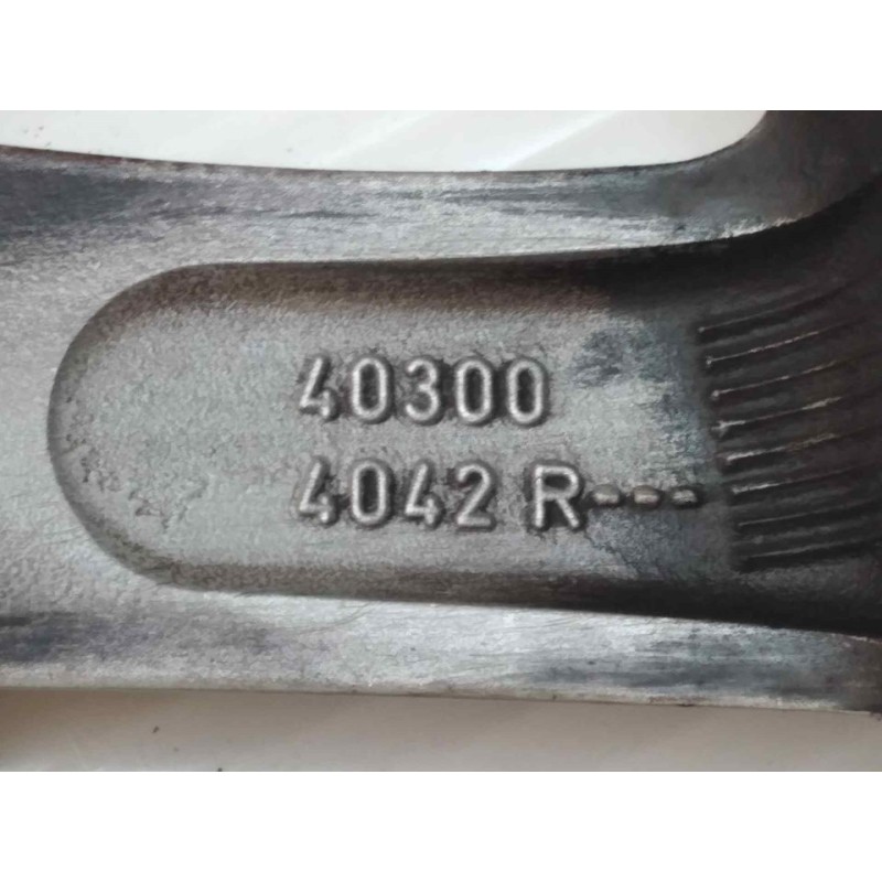 Recambio de llanta para renault scenic iii grand bose edition referencia OEM IAM 403004042R - Rojo 2