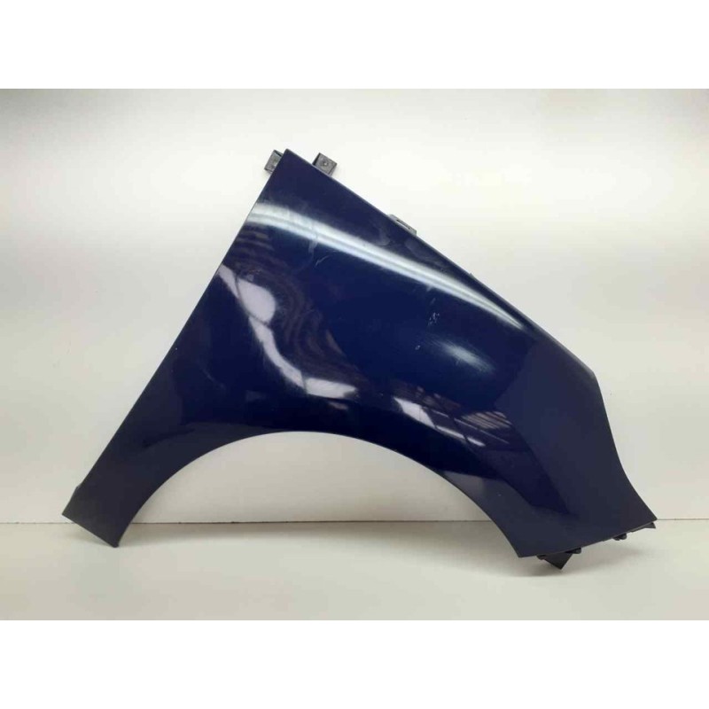 Recambio de aleta delantera derecha para renault scenic iii grand dynamique referencia OEM IAM   