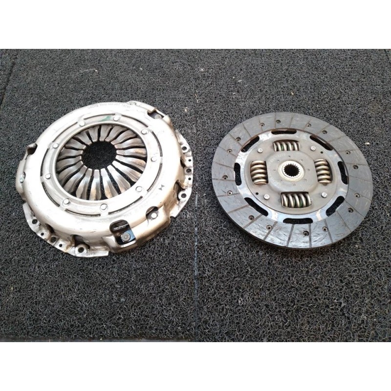 Recambio de kit embrague para nissan interstar (x70) caja cerrada, l 1h1, batalla corta 3,3t referencia OEM IAM 300095065118299 