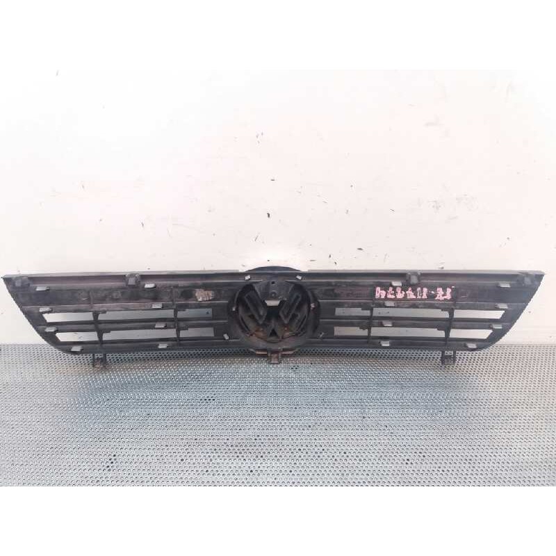 Recambio de rejilla delantera para volkswagen polo berlina (6n2) 1.4 referencia OEM IAM 2
