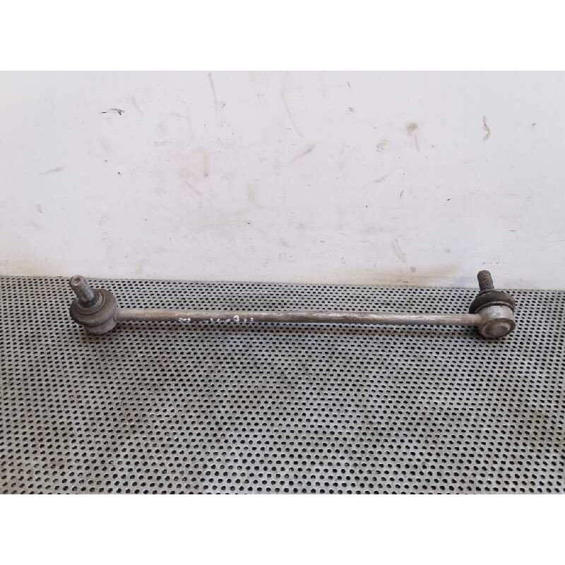 Recambio de bieleta estabilizadora delantera izquierda para volkswagen golf plus (5m1) 1.9 tdi referencia OEM IAM 2
