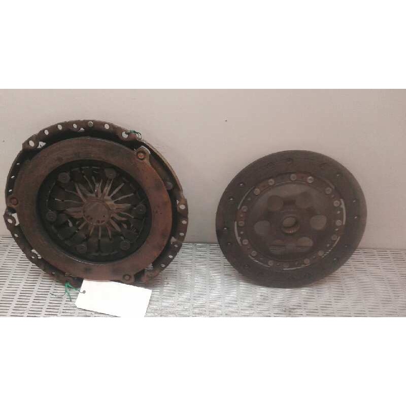 Recambio de kit embrague para ford focus berlina (cak) 1.8 tdci turbodiesel cat referencia OEM IAM   