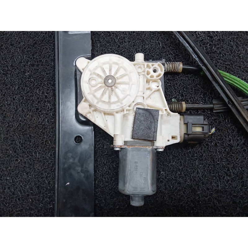 Recambio de elevalunas delantero derecho para ford mondeo ber. (ca2) trend referencia OEM IAM 0130822286 6M2114553B 2