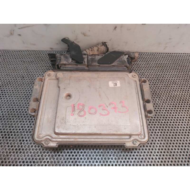 Recambio de centralita motor uce para opel astra gtc cosmo referencia OEM IAM 0281012694 55560810 