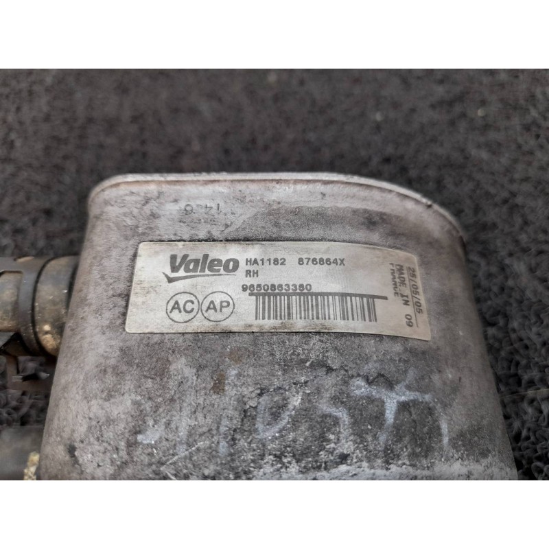 Recambio de enfriador aceite motor para lancia phedra (180) 2.2 jtd referencia OEM IAM 9650863380 - Negro 3