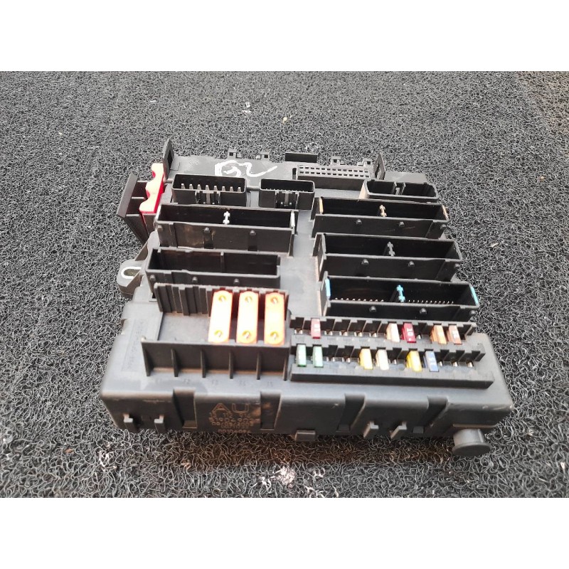 Recambio de caja reles / fusibles para opel signum elegance referencia OEM IAM 13112914 460023260 