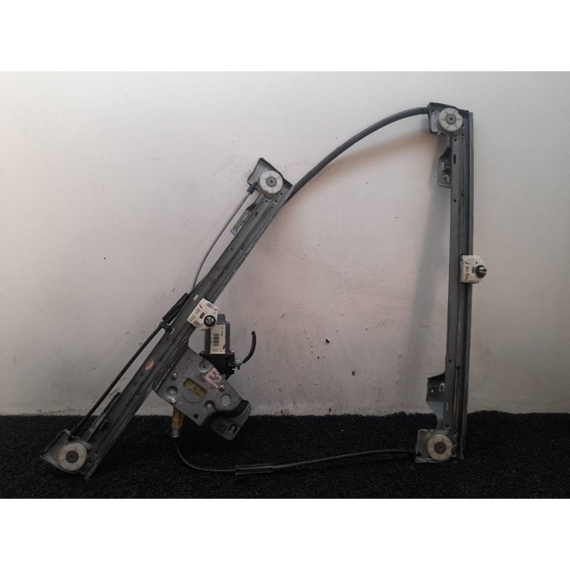 Recambio de elevalunas delantero derecho para renault kangoo furgón compact grand confort referencia OEM IAM 402086A  INTEVA