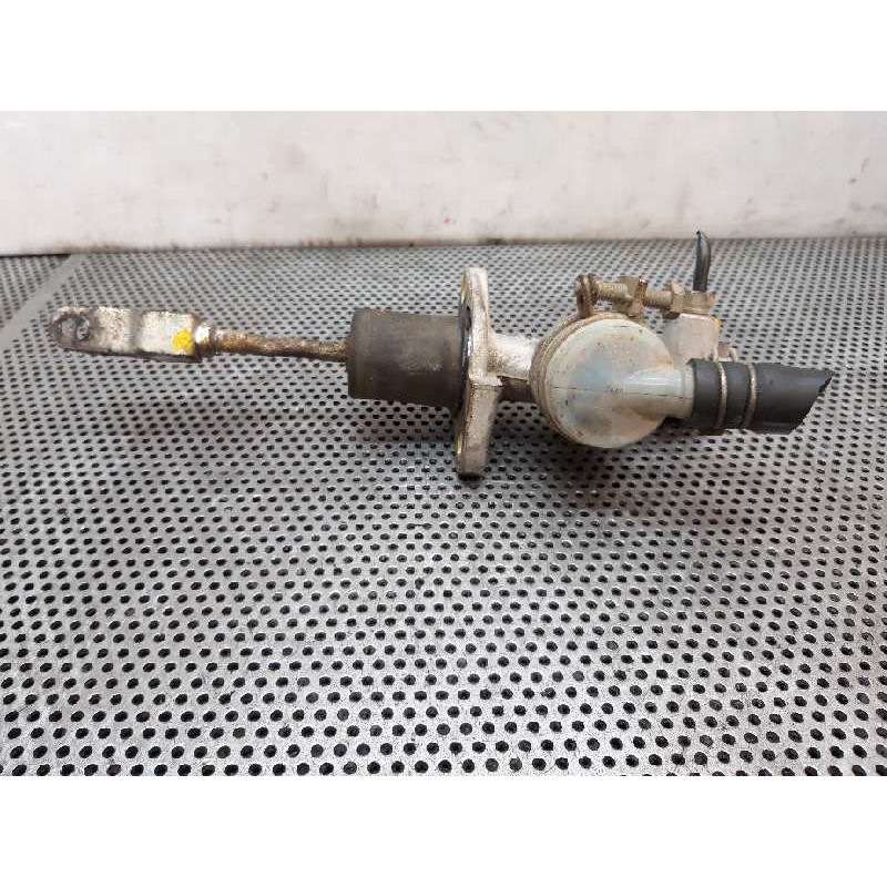 Recambio de bomba embrague para nissan cabstar e 3.0d referencia OEM IAM   