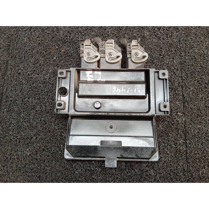 Recambio de centralita motor uce para renault clio iii authentique referencia OEM IAM 8200911560 R0410B041C DELPHI 2