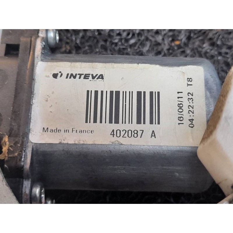 Recambio de elevalunas delantero izquierdo para renault kangoo furgón compact grand confort referencia OEM IAM 402087A - Blanco 3