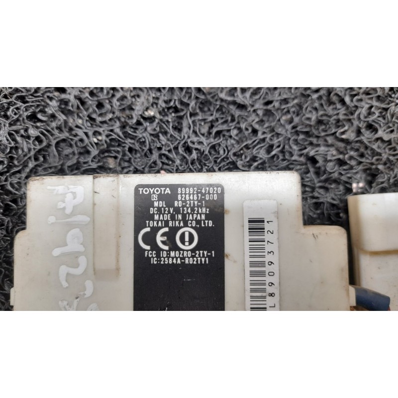 Recambio de centralita check control para toyota prius (nhw20) sol referencia OEM IAM 8999247020 626467000 - Blanco 2