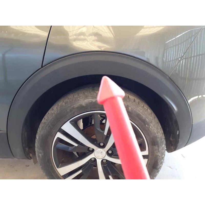 Recambio de aletin trasero izquierdo para peugeot 3008 allure referencia OEM IAM 2