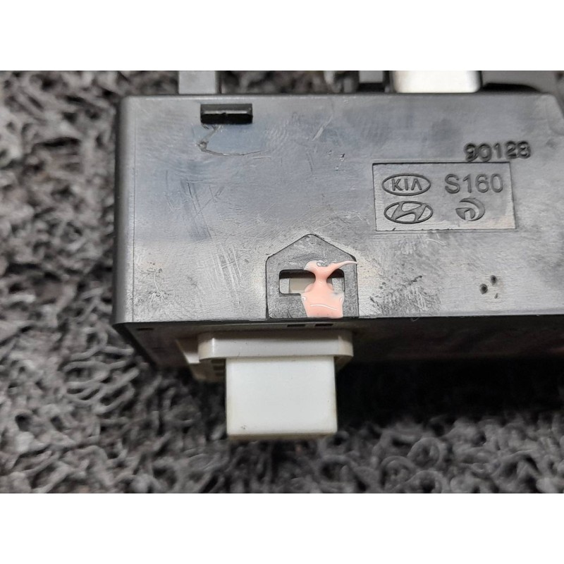 Recambio de mando elevalunas delantero derecho para hyundai ioniq klass hybrid referencia OEM IAM 299173501 93575G2060 - Gris 5