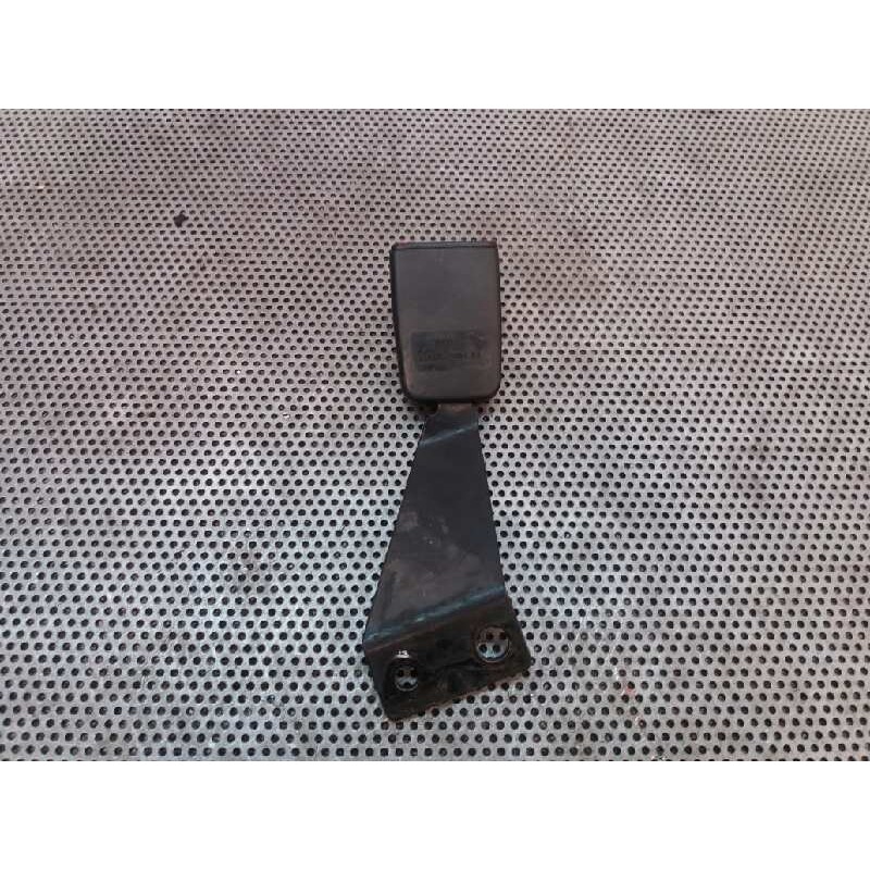 Recambio de enganche cinturon delantero derecho para renault express 1.9 d referencia OEM IAM 001836D 6501261F3 - Blanco 2