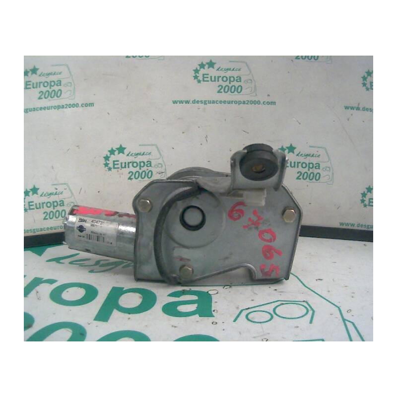 Recambio de motor limpia trasero para nissan almera tino (v10m) 2.2 dci diesel cat referencia OEM IAM 404735  VALEO - Blanco 4
