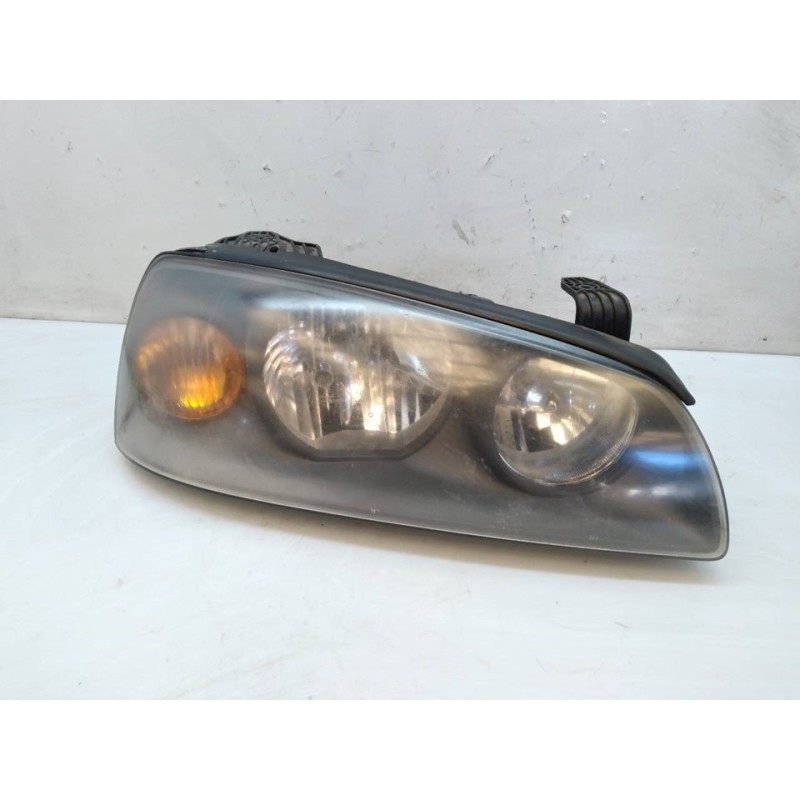 Recambio de faro derecho para hyundai elantra (xd) 1.6 comfort (5-ptas.) referencia OEM IAM   