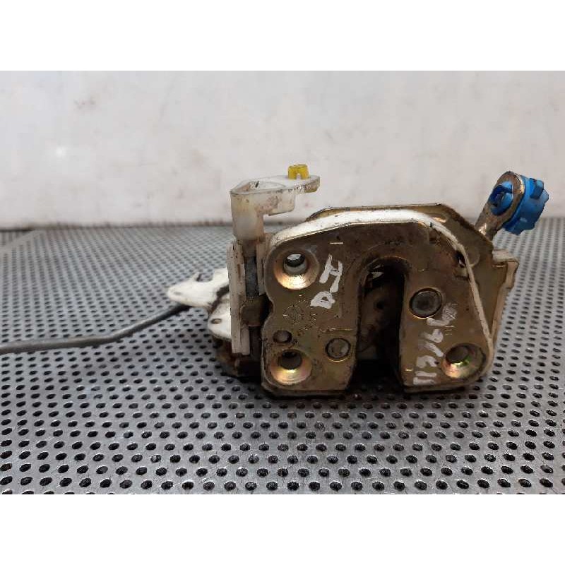 Recambio de cerradura puerta delantera izquierda para nissan cabstar e 3.0d referencia OEM IAM - Blanco 5