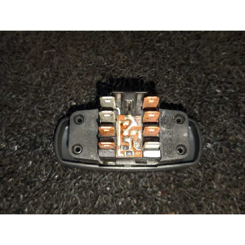 Recambio de warning para fiat bravo (182) 16v 100 sport referencia OEM IAM 3