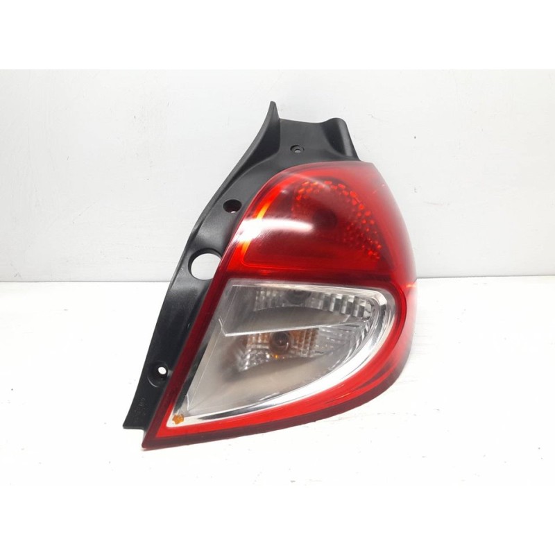 Recambio de piloto trasero derecho para renault clio iii authentique referencia OEM IAM 8200886946  