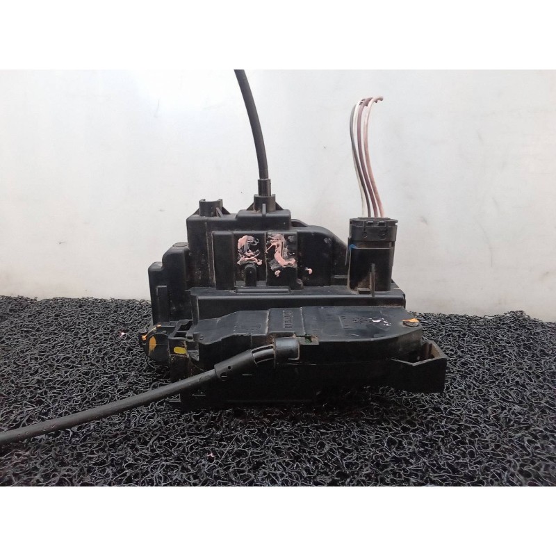 Recambio de cerradura puerta delantera derecha para renault clio iii authentique referencia OEM IAM 5
