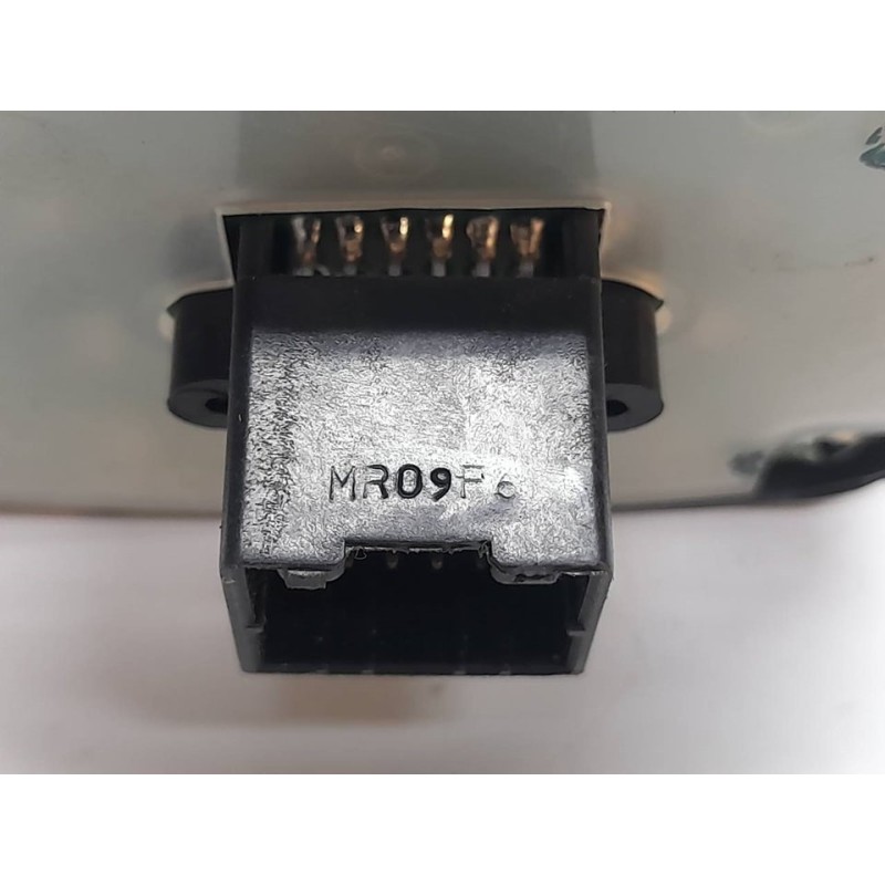 Recambio de mando elevalunas central para tata indica 1.4i referencia OEM IAM MR091 2