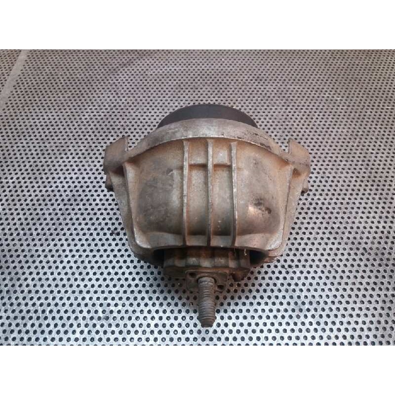 Recambio de soporte motor derecho para bmw serie 3 berlina (e90) 320d referencia OEM IAM 13981112  