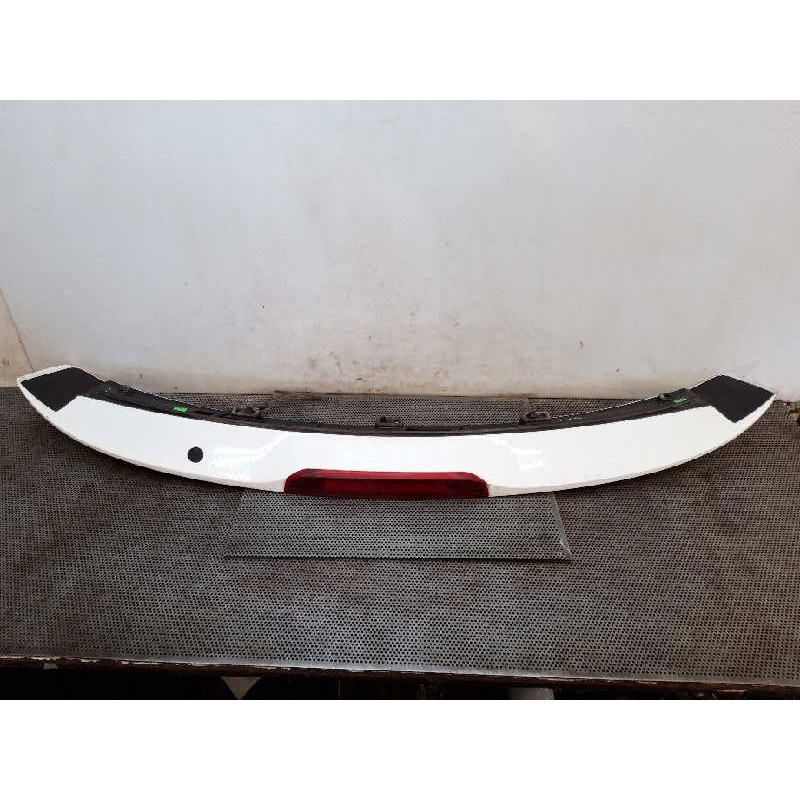Recambio de aleron trasero para ford focus lim. (cb4) titanium referencia OEM IAM - Blanco 2
