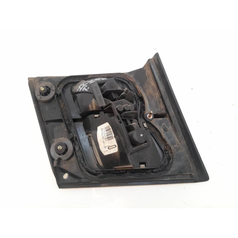 Recambio de piloto trasero derecho para nissan primera berlina (p11) 1.6 16v cat referencia OEM IAM - Rojo 2