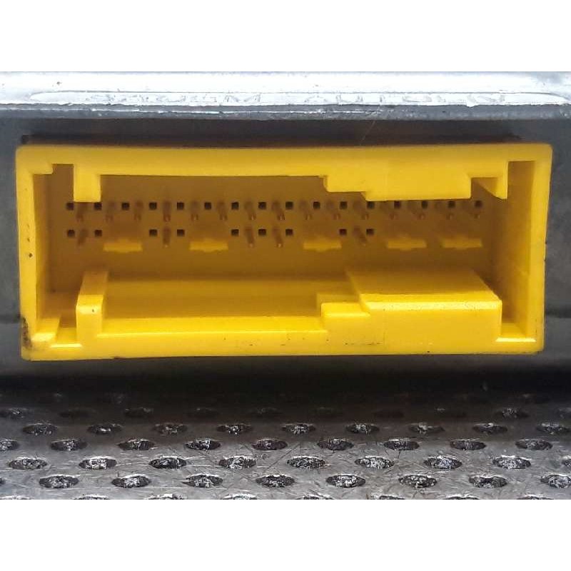 Recambio de centralita airbag para renault kangoo (f/kc0) rt referencia OEM IAM 8200098402 600589600 2