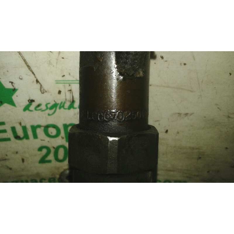 Recambio de inyector para nissan serie l 35.08 referencia OEM IAM NLCC6702501C 2