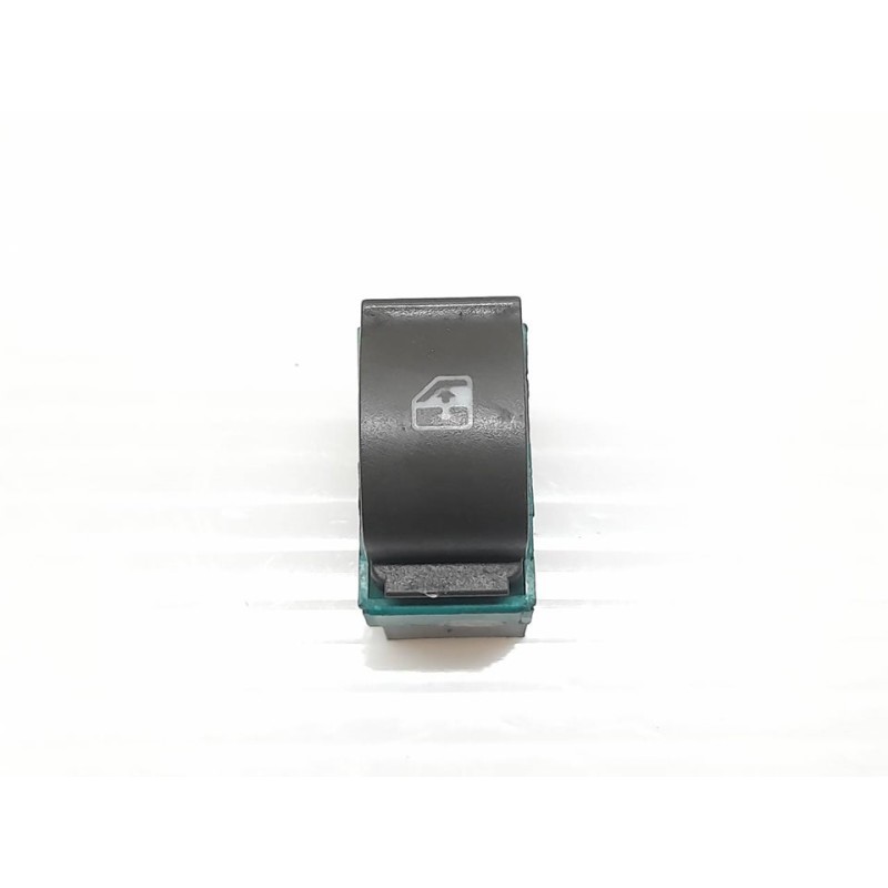Recambio de mando elevalunas delantero izquierdo para fiat idea (135) 1.4 16v active (i+a) referencia OEM IAM B569  