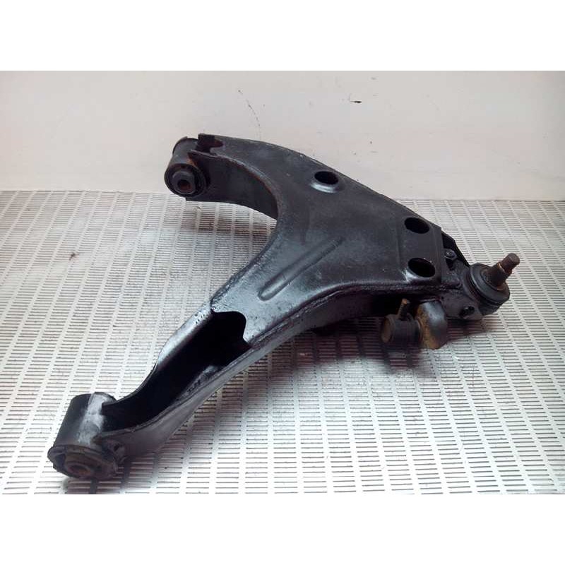 Recambio de brazo suspension inferior delantero derecho para mitsubishi delica referencia OEM IAM   