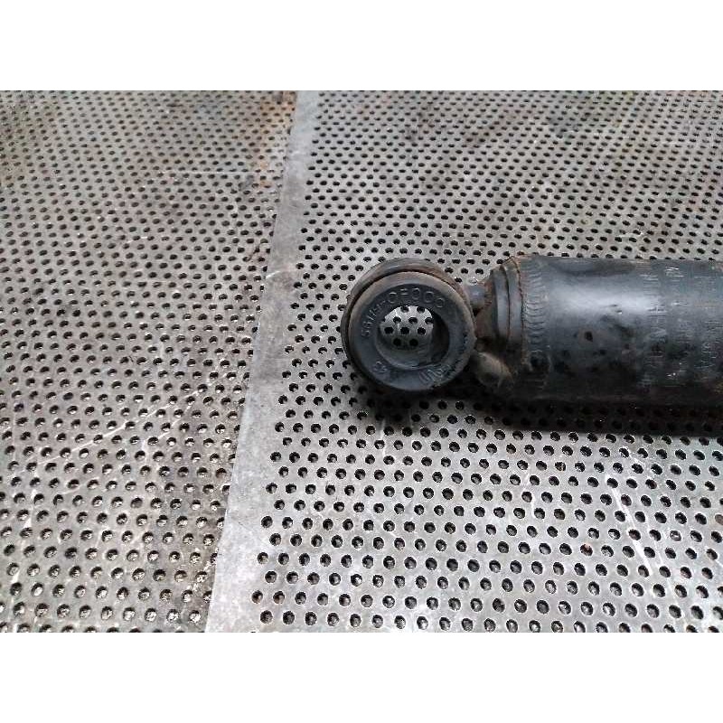 Recambio de amortiguador trasero izquierdo para nissan terrano/terrano.ii (r20) 2.7 turbodiesel referencia OEM IAM - Blanco 3