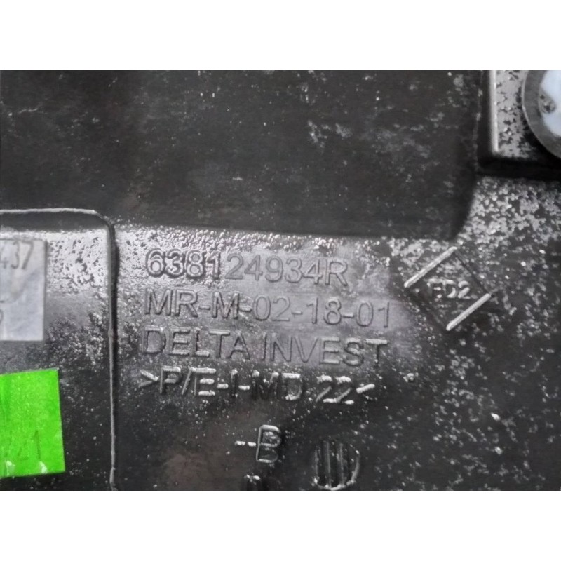 Recambio de aletin delantero derecho para dacia sandero iii stepway comfort referencia OEM IAM 638124934R - Rojo 2